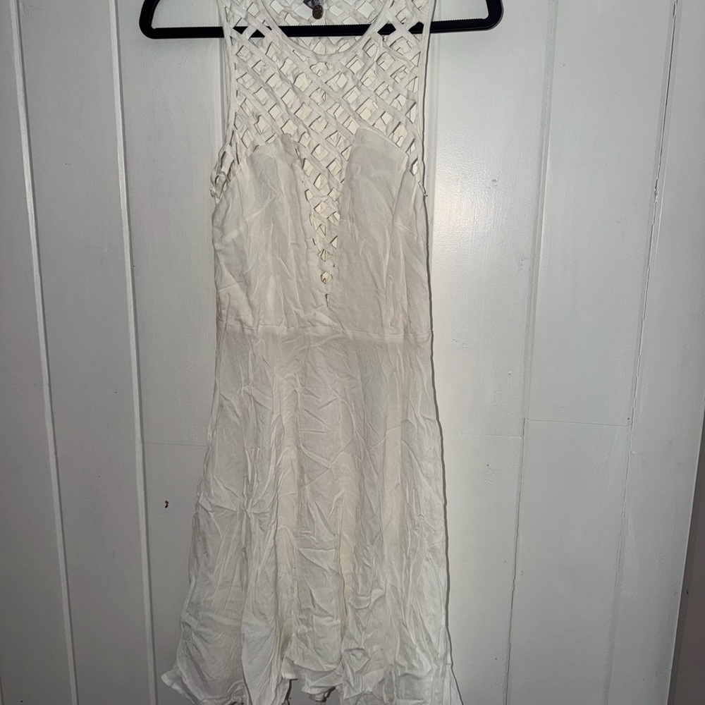 Chic White Sleeveless Midi Dress